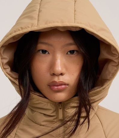 Campera Ultra Leve con Capucha y Bolsillo de Cremallera 5