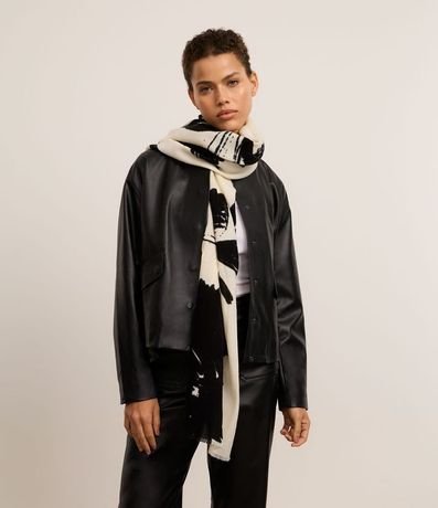 Bufanda en Franela con Flecos y Estampa Follaje 5