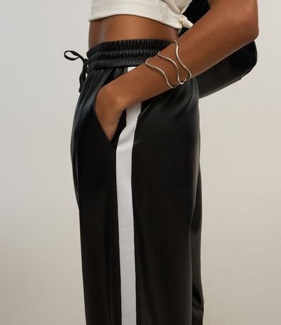 Pantalón Pantalona en PU con Lazo en la Cintura 5