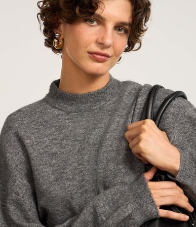 Suéter Corto en Punto con Cuello Alto 3