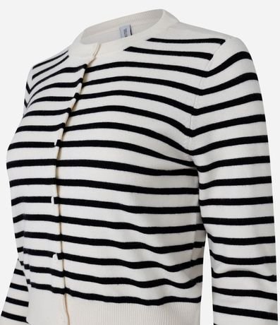 Cardigan Corto en Punto Listrado y Botones Delanteros 2