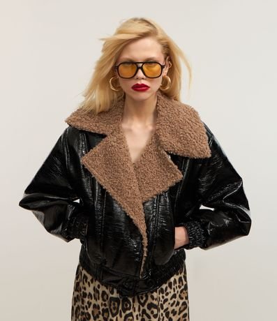 Campera Biker en PU con Efecto Barnizado y Pelitos