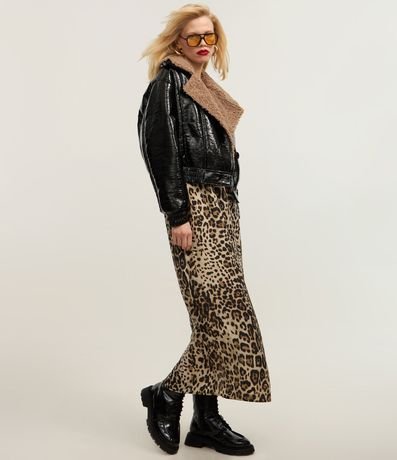 Campera Biker en PU con Efecto Barnizado y Pelitos 2