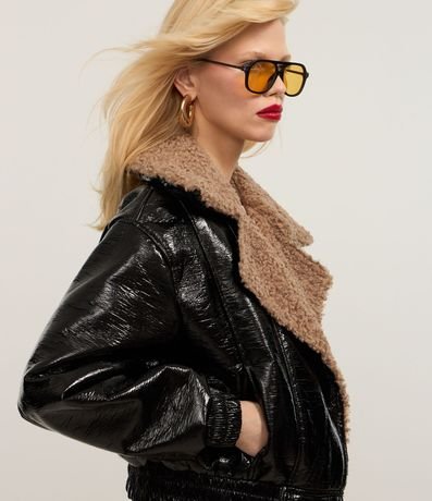 Campera Biker en PU con Efecto Barnizado y Pelitos 3