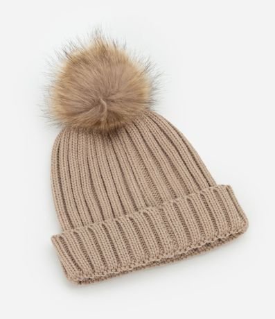 Gorro Básico en Punto con Pompón