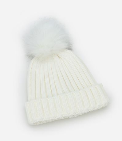 Gorro Básico en Punto con Pompón