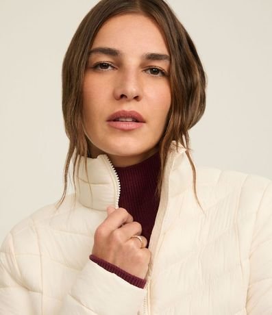 Campera Puffer Ultraligera en Poliamida con Bolsita 4