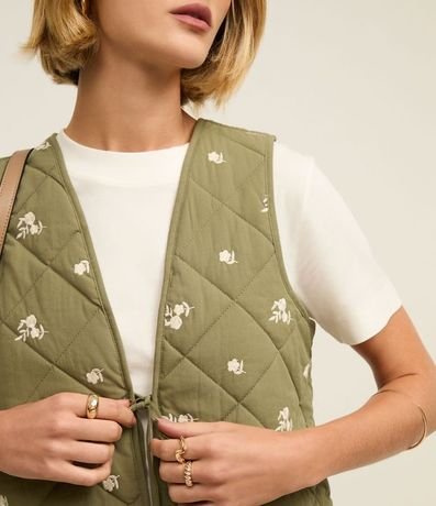 Chaleco Capitoneada en Algodón con Bordado Floral y Lazo 3