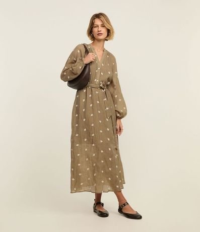 Vestido Evasê Largo en Liocel Texturizado con Bordado Floral 2