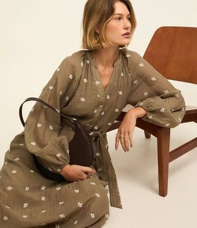 Vestido Evasê Largo en Liocel Texturizado con Bordado Floral 5