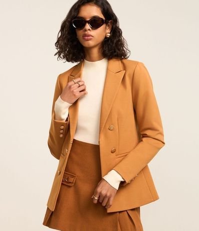 Blazer en Punto Roma Sastrería con Botones Escudo