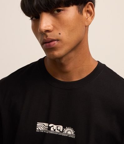 Remera Comfort en Algodón con Estampa de Verano 3