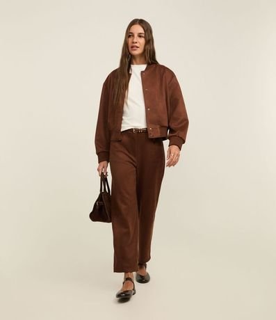 Campera Bomber en Gamuza con Bajo Ayustadas y Recortes 2