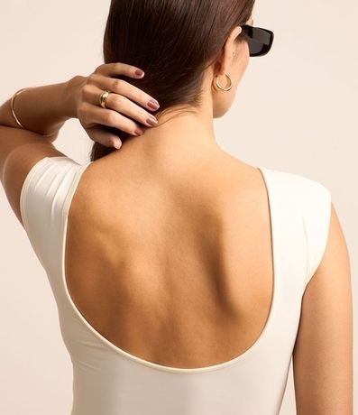 Blusa Sin Manga en Poliamida con Espalda Descotada 4