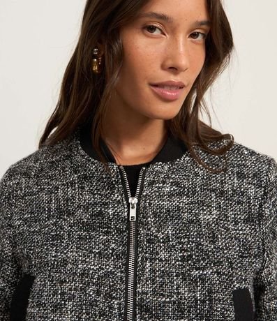 Campera Bomber en Tweed con Detalles en Rib 3