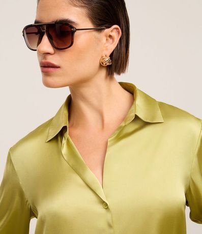 Camisa en Satén con Recortes y Botones 4