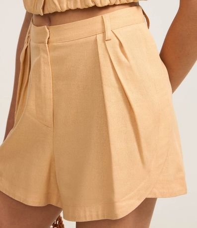 Short Corto en Crepé con Pliegues Laterales 4