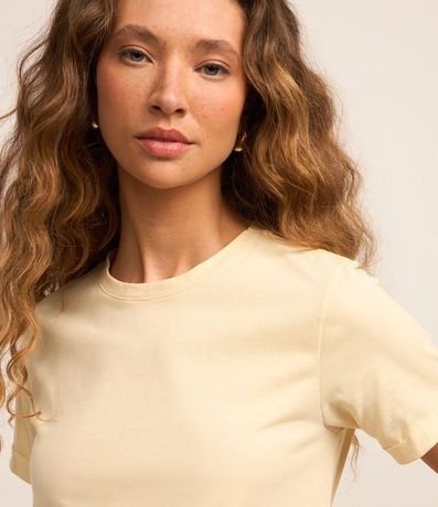 Remera en Media Malla con Manga Corta Doblada 3