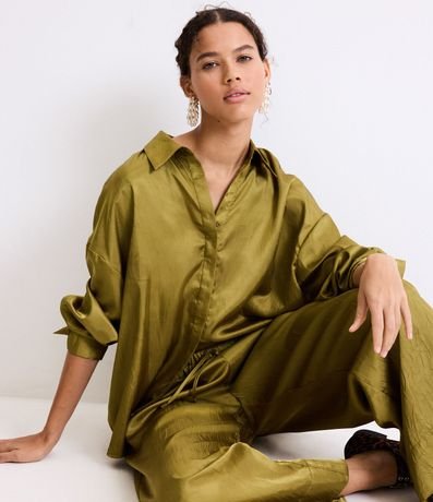 Camisa Satinada con Botones y Manga Larga