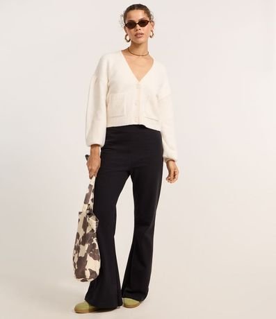 Cardigan Corto en Punto con Botones y Bolsillos 2