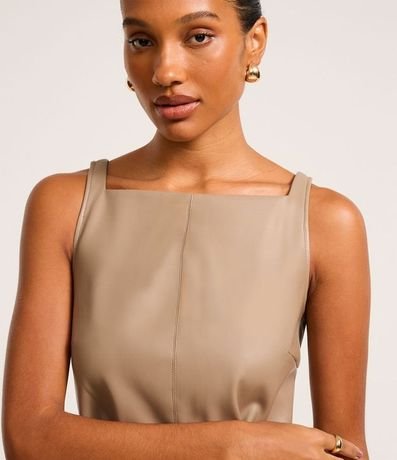 Vestido Corto en PU con Cinturón de Hebilla Diferenciada 4