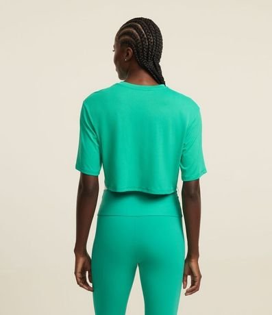 Remera Deportiva Cropped en Poliamida con Mangas Amplias 3