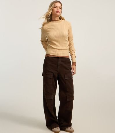 Blusa en Punto con Cuello Alto 2