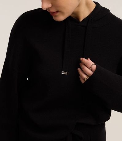 Saco en Punto con Capucha y Puntas Metalizadas 4