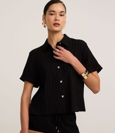 Camisa Texturizada en Viscosa con Botones Diferenciados