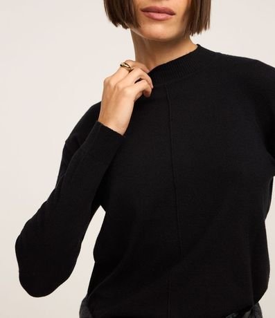 Suéter en Punto con Cuello Alto y Costura Delantera 3