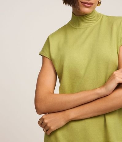 Blusa en Punto con Cuello Alto 3