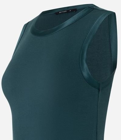 Blusa sin Manga en Punto de Viscosa con Detalle en Satén 2