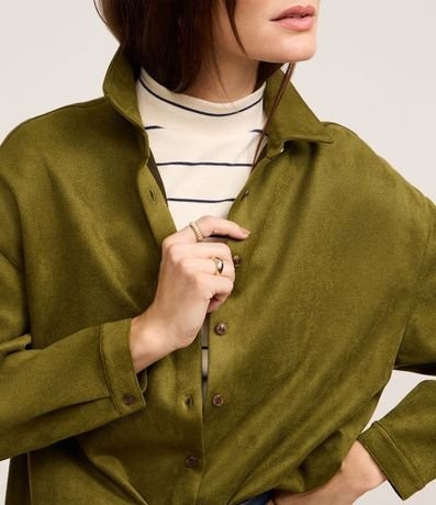 Camisa en Gamuza con Sisa Deslocada