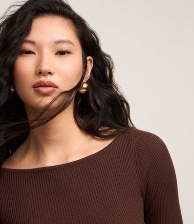 Vestido Midi de Punto Ajustado y con Cuello Barco 4