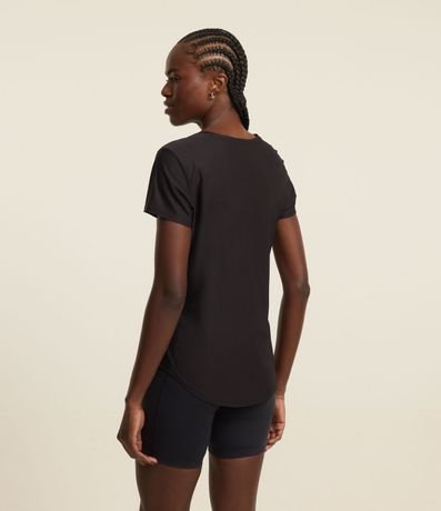 Remera Deportiva Alargada con Estampa de Ondas 3