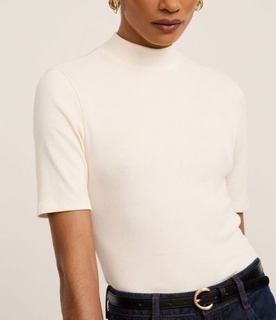 Blusa Regular en Rib con Cuello Alto 4