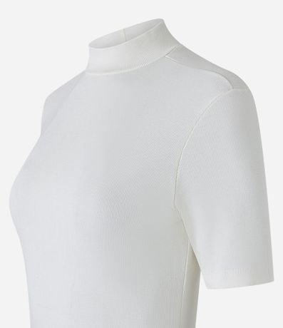 Blusa Regular en Rib con Cuello Alto 6