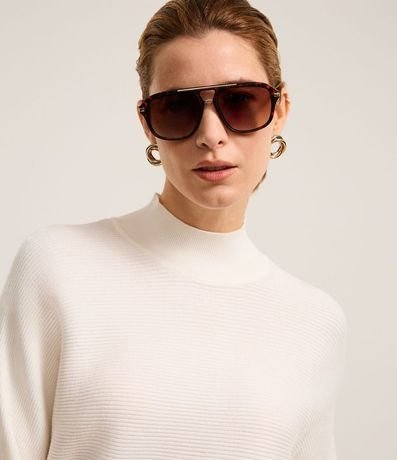 Blusa en Punto Canelado con Cuello Alto 4