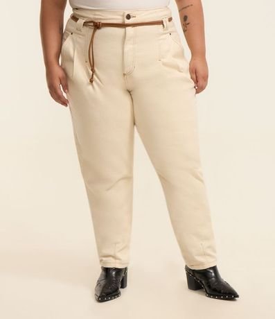 Pantalón Carrot Sarga con Bolsillo Cuchillo y Cinturón Curve & Plus Size