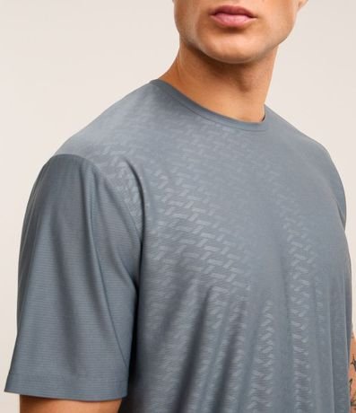 Remera Deportiva Tecnologia Dry con Estampa Heat Print Geométrica 3