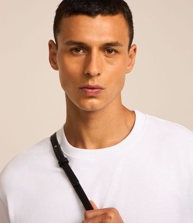 Remera Boxy en Ultra Cotton con Cuello Redondo 3