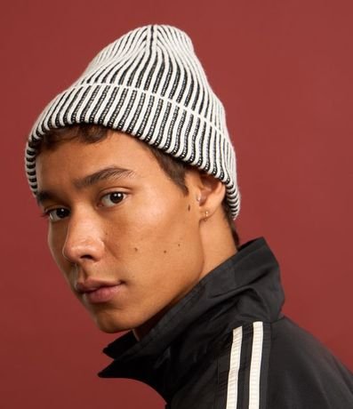 Gorro de Punto Acanalado con Estampa Rayada 1