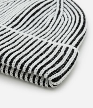 Gorro de Punto Acanalado con Estampa Rayada 3