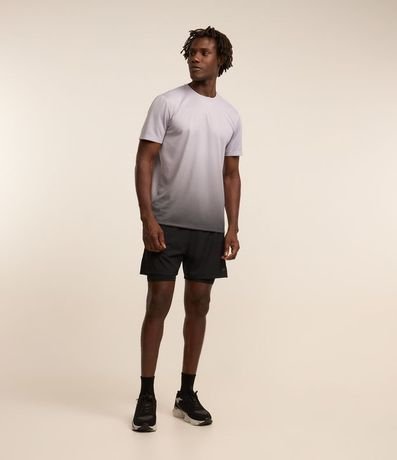 Remera Deportiva Dry Fit com Estampado Degradado 2