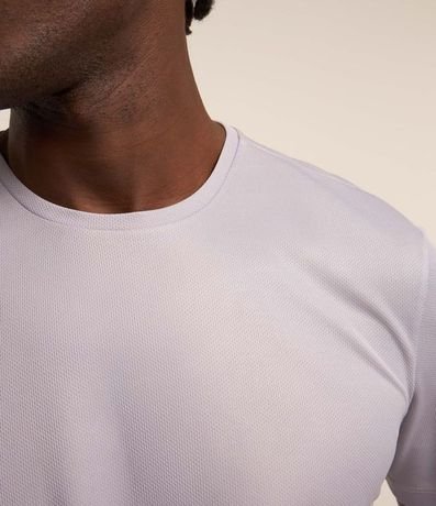 Remera Deportiva Dry Fit com Estampado Degradado 3