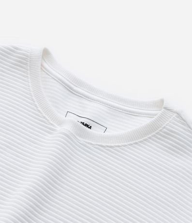 Remera Infantil Texturizada con Etiqueta en la Parte Baja - Talle 5 a 14 años 4