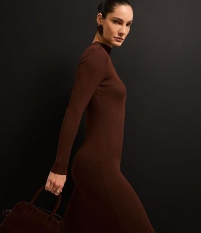 Vestido Long Midi en Punto con Cuello Alto 7