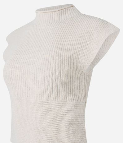 Blusa Ajustada en Punto con Cuello Alto y Hombrera 8