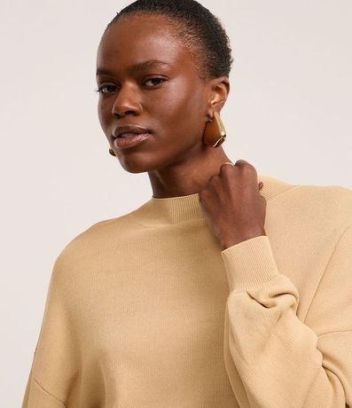 Blusa en Punto con Sisa Deslocada y Pliegues en la Bajo 3