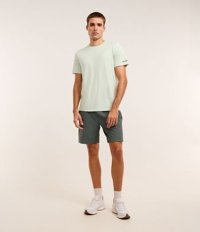 Remera Deportiva con Etiqueta en la Barra y Manga Corta 5